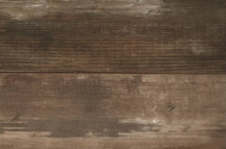 Flooring - LVT Barnwood Hickory